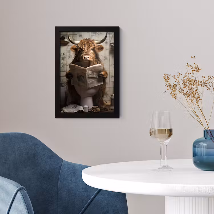 Schotse hooglander - Toilet - Krant - Badkamer fotolijst zwart zonder passe partout klein -sfeer4