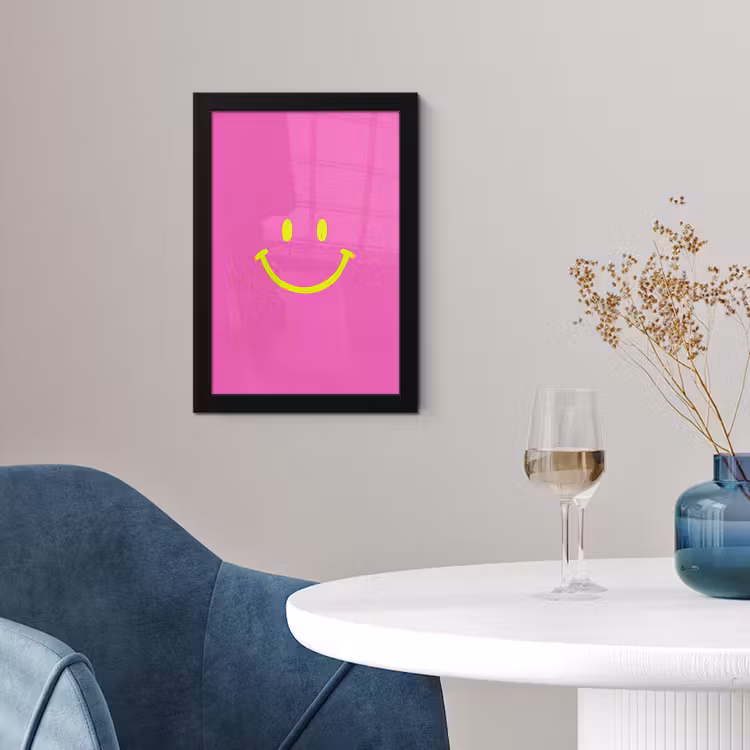 Smiley - Vrolijk - Roze fotolijst zwart zonder passe partout klein -sfeer4