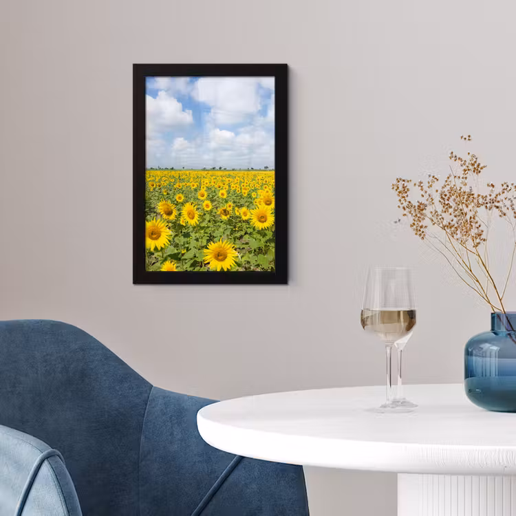 Zonnebloemen - Bloemen - Wolken - Natuur - Geel - Landschap fotolijst zwart zonder passe partout klein -sfeer4