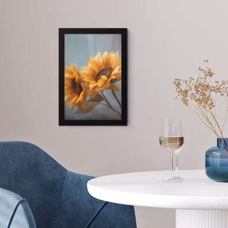 Zonnebloemen - Geel - Wazig fotolijst zwart zonder passe partout klein -sfeer4
