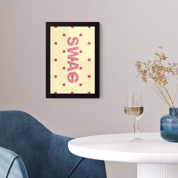 Swag - Roze - Stippen - Geel fotolijst zwart zonder passe partout klein -sfeer4