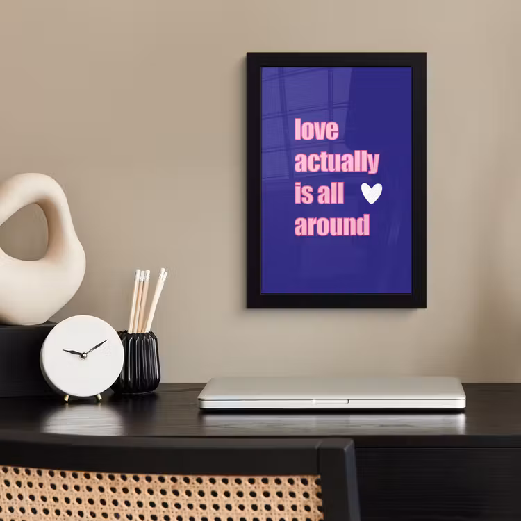 Tekst - Valentijn - Love - Blauw fotolijst zwart zonder passe partout klein -sfeer1