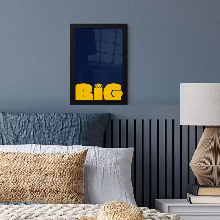 Think big - Blauw - Geel fotolijst zwart zonder passe partout klein -sfeer3