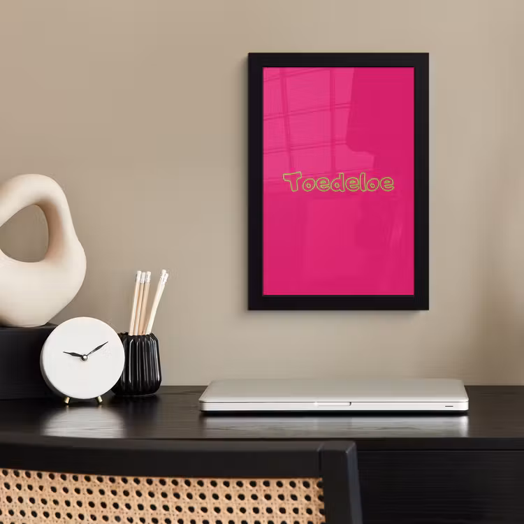 Toedeloe - Groen - Roze fotolijst zwart zonder passe partout klein -sfeer1