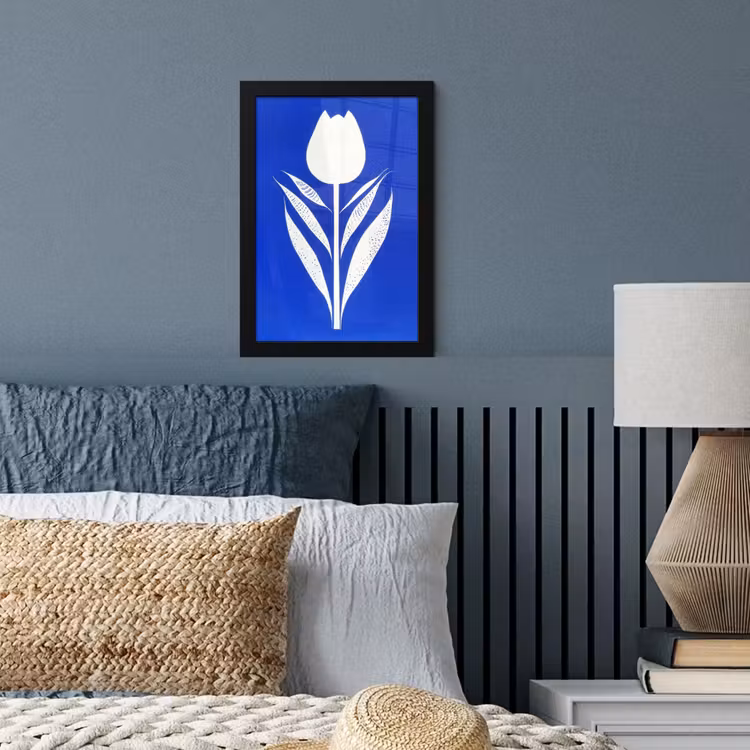 Tulp - Minimalistisch - Bladeren - Wit fotolijst zwart zonder passe partout klein -sfeer3
