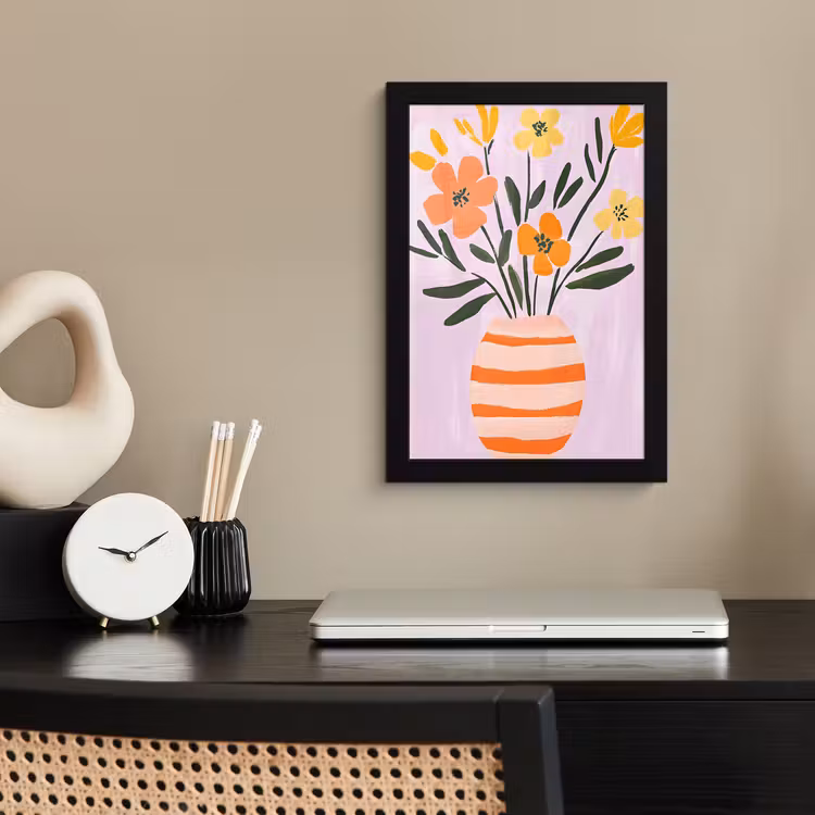 Vaas - Gestreept - Bloemen - Oranje fotolijst zwart zonder passe partout klein -sfeer1