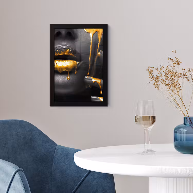 Vrouw - Zwart - Goud - Gezicht - Lippen fotolijst zwart zonder passe partout klein -sfeer4