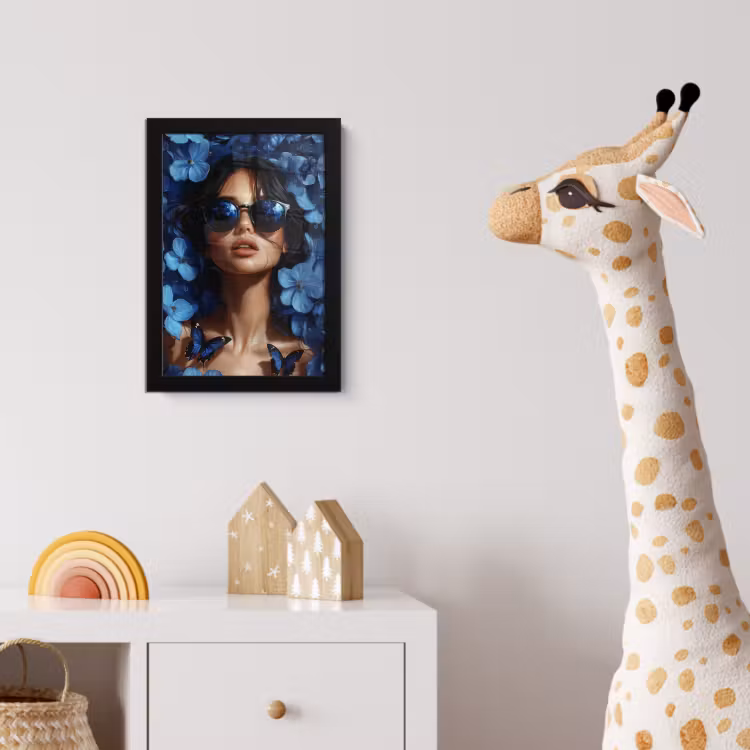 Vrouw - Blauw - Bloemen - Vlinders - Natuur fotolijst zwart zonder passe partout klein -usfeer4_kinderkamer