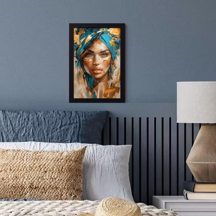Vrouw - Portret - Goud - Luxe - Blauw fotolijst zwart zonder passe partout klein -sfeer3