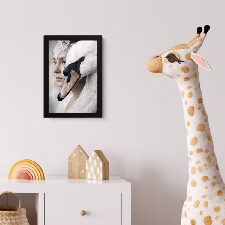 Vrouw - Zwaan - Wit fotolijst zwart zonder passe partout klein -usfeer4_kinderkamer
