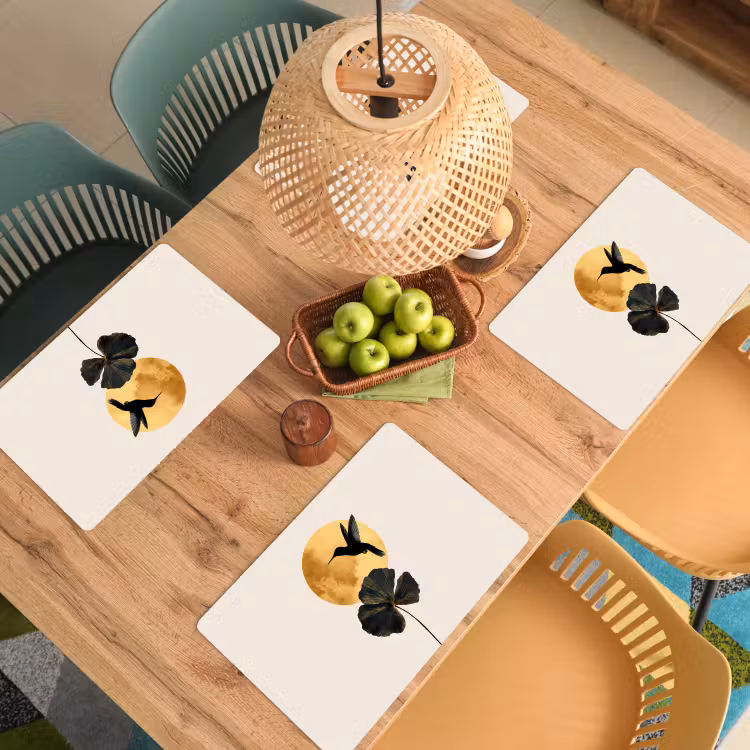 Zwarte kolibrie - Bloem - Gouden cirkel Placemat vinyl groot -zzsfeer5_Kitchenyeah-website