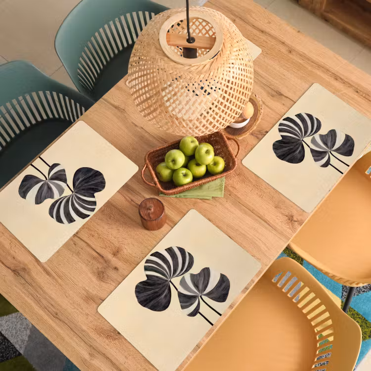 Zwart - Bladeren - Strepen - Minimalistisch Placemat vinyl groot -zzsfeer5_Kitchenyeah-website