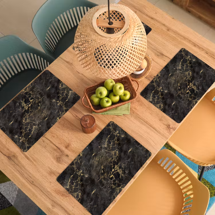Zwart - Marmer - Goud - Nerf Placemat vinyl groot 368 -zzsfeer5_Kitchenyeah-website