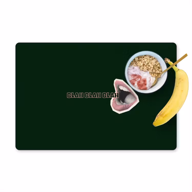 BLAH BLAH BLAH - Mond - Groen Placemat vinyl groot -zzzproduct_Kitchenyeah-website