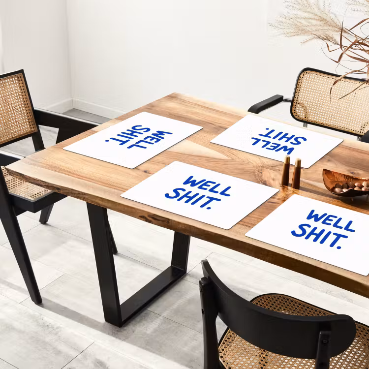Blauw - Quote - Wit Placemat vinyl groot -zzsfeer4_Kitchenyeah-website