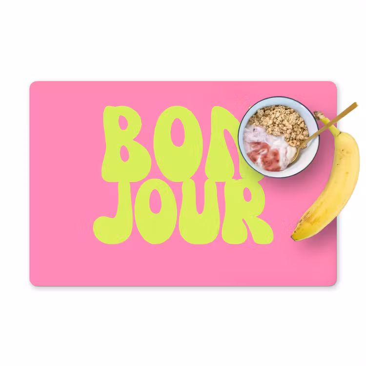 Bonjour - Roze - Fel groen Placemat vinyl groot -zzzproduct_Kitchenyeah-website