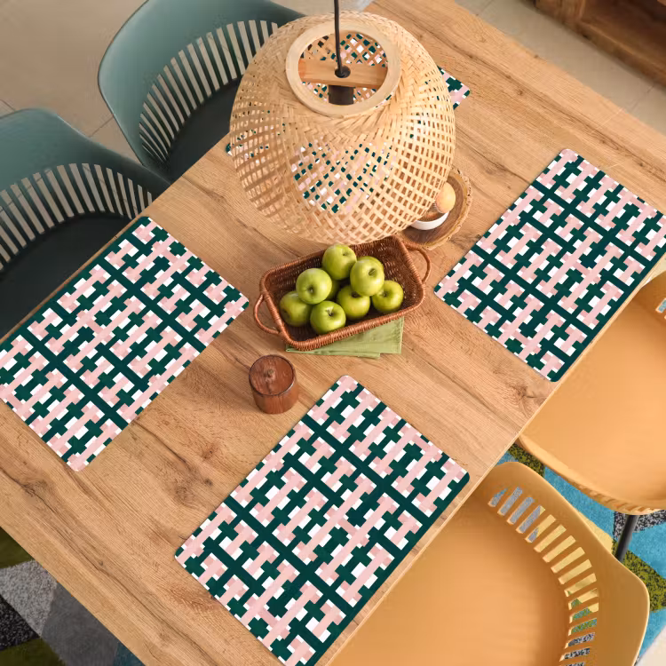 Vlechtpatroon - Groen - Roze - Grafisch Placemat vinyl groot 368 -zzsfeer5_Kitchenyeah-website