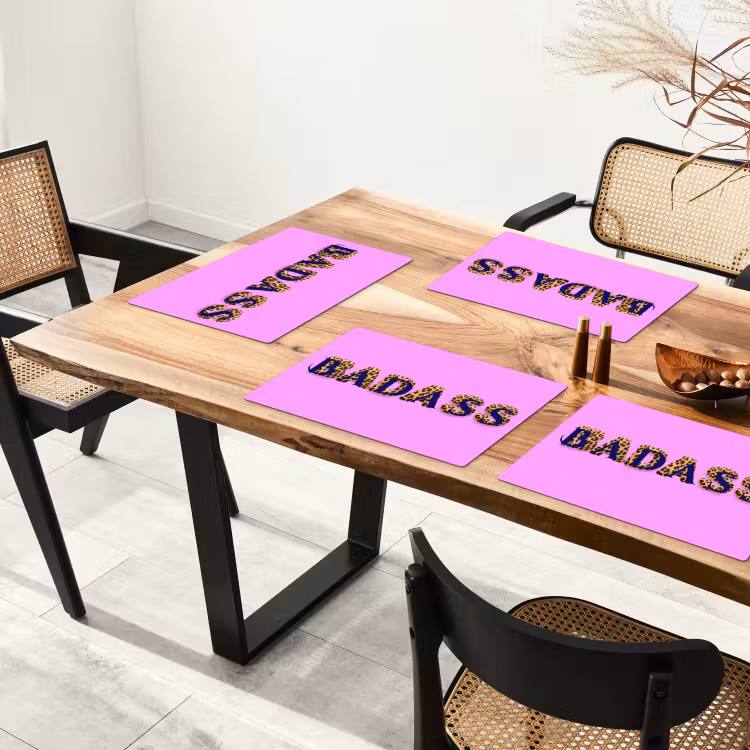 Felroze - Badass - Panterprint - Schaduw Placemat vinyl groot -zzsfeer4_Kitchenyeah-website