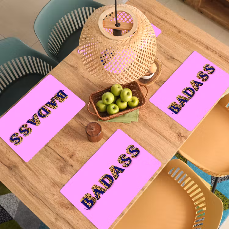 Felroze - Badass - Panterprint - Schaduw Placemat vinyl groot -zzsfeer5_Kitchenyeah-website