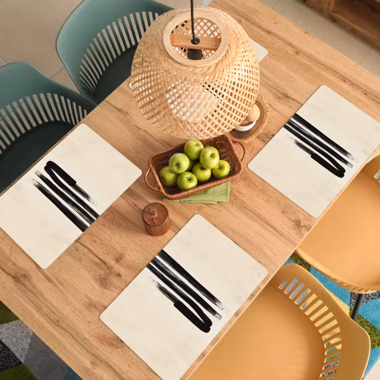 Penseelstreken - Verticaal - Zwart Placemat vinyl groot -zzsfeer5_Kitchenyeah-website