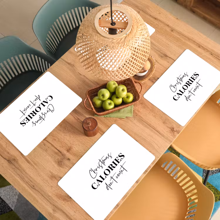 Kerst quote - Winter - Christmas calories - Wit Placemat vinyl groot -zzsfeer5_Kitchenyeah-website
