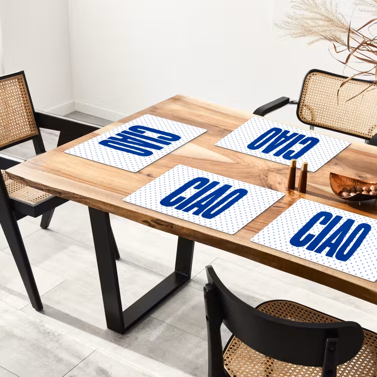 Ciao - Blauw - Stippen Placemat vinyl groot -zzsfeer4_Kitchenyeah-website