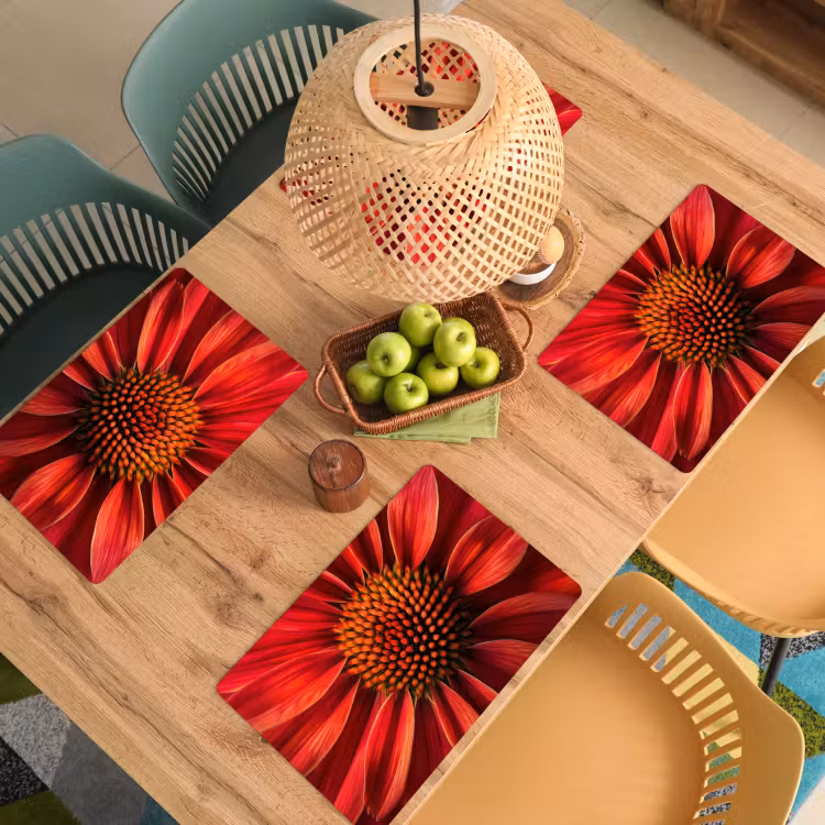 Close up - Bloem- Rood Placemat vinyl groot -zzsfeer5_Kitchenyeah-website