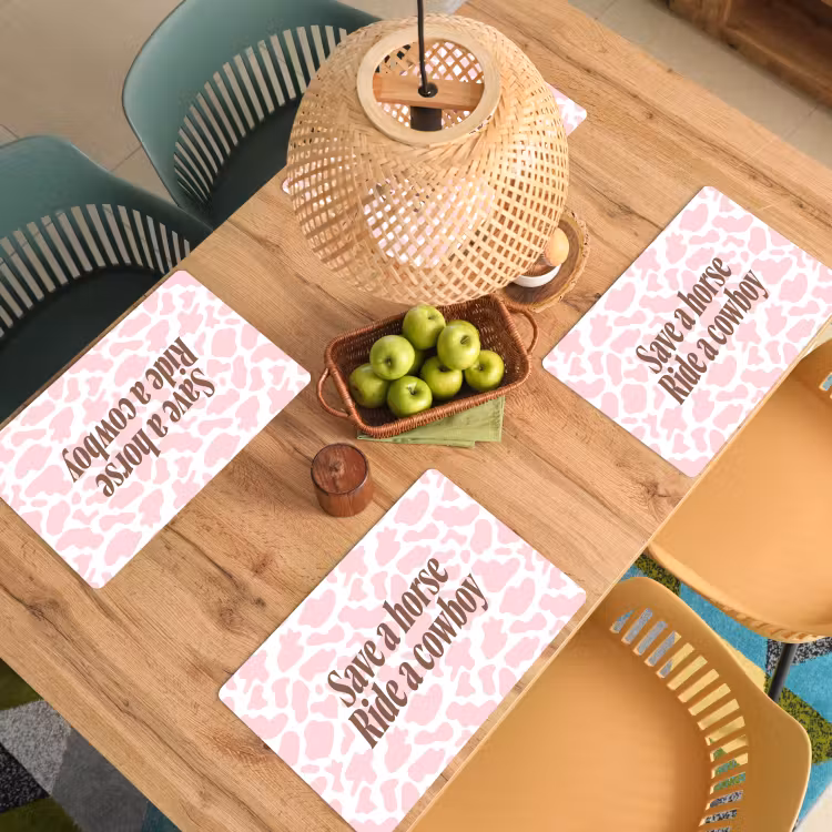 Koeienprint - Roze - Cowboy - Horse Placemat vinyl groot -zzsfeer5_Kitchenyeah-website
