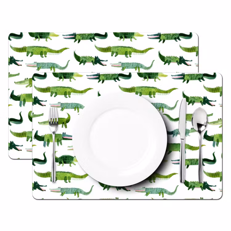 krokodillen - Speels - Groen Placemat vinyl groot 368 -zzsfeer2_Kitchenyeah-website