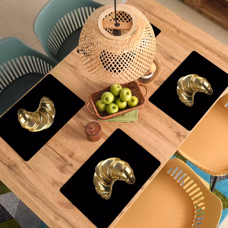 Croissant - Brood - Goud - Zwart Placemat vinyl groot -zzsfeer5_Kitchenyeah-website