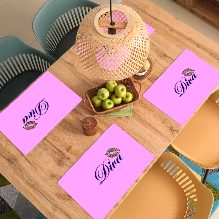 Diva - Lip - Panterprint - Roze Placemat vinyl groot -zzsfeer5_Kitchenyeah-website
