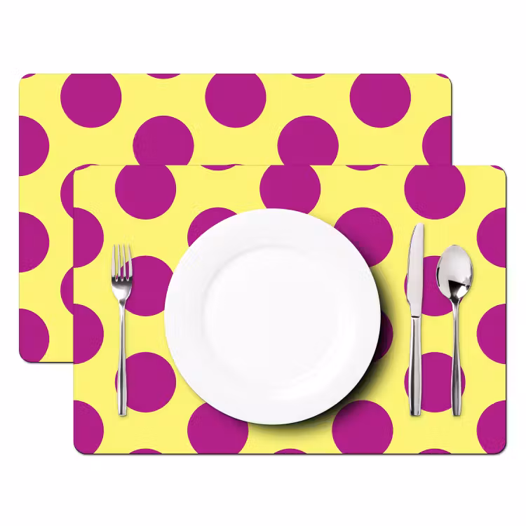 Dots - Klassiek - Geel Placemat vinyl groot 368 -zzsfeer2_Kitchenyeah-website