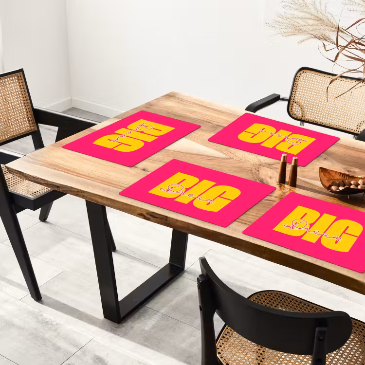 Dream big - Roze - Geel - Minimalistisch Placemat vinyl groot -zzsfeer4_Kitchenyeah-website