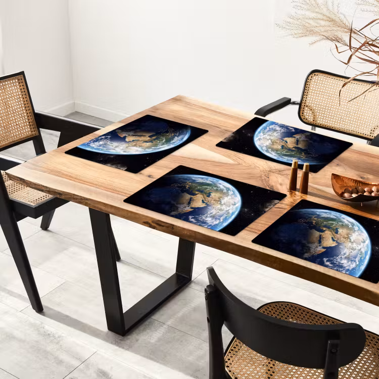 Aarde - Ruimte - Blauw - Groen Placemat vinyl groot -zzsfeer4_Kitchenyeah-website