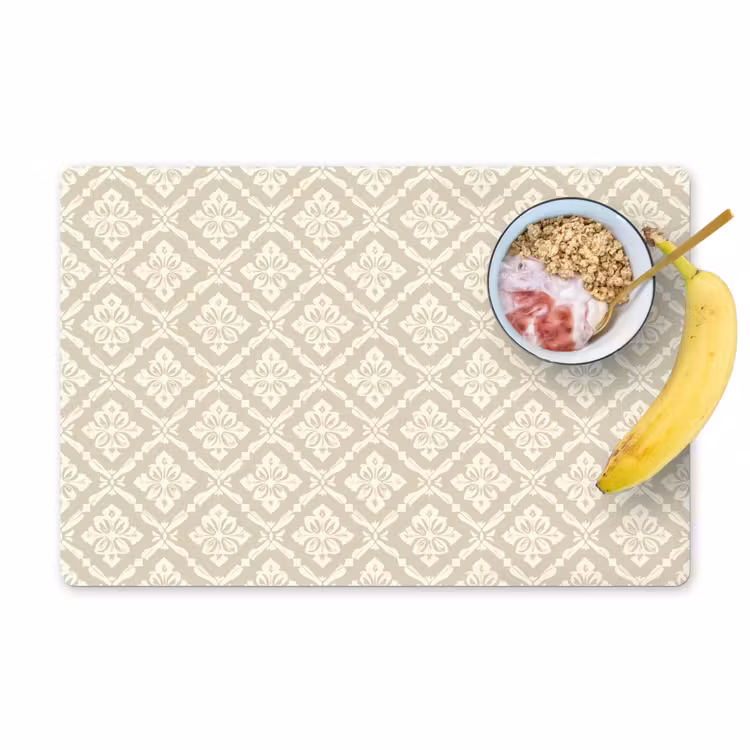 Floraal - Ornament - Beige Placemat vinyl groot 368 -zzzproduct_Kitchenyeah-website