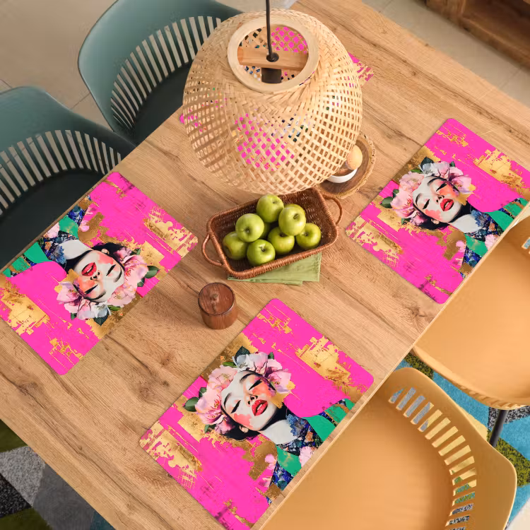 Bloemenkroon - Goud - Vrouw - Portret Placemat vinyl groot -zzsfeer5_Kitchenyeah-website