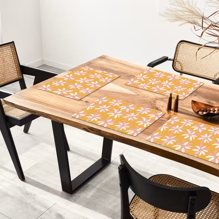 Bloemen - Modern - Geel Placemat vinyl groot 368 -zzsfeer4_Kitchenyeah-website