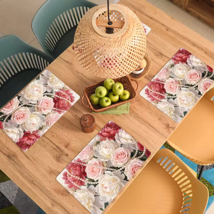 Bloemen - Parels - Romantiek - Klassiek - Roze Placemat vinyl groot -zzsfeer5_Kitchenyeah-website