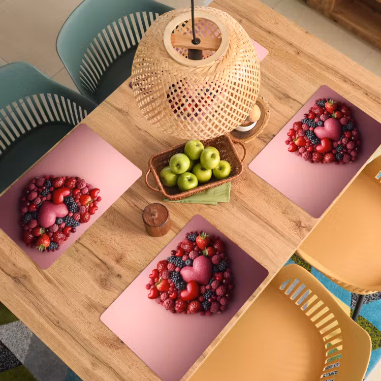 Fruit - Hartjes - Aardbeien - Frambozen - Bosbessen Placemat vinyl groot -zzsfeer5_Kitchenyeah-website
