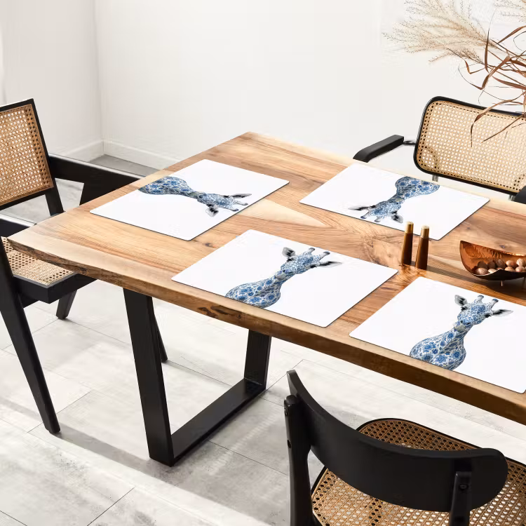 Giraffe - Delfts blauw - Dieren - Minimalistisch Placemat vinyl groot -zzsfeer4_Kitchenyeah-website
