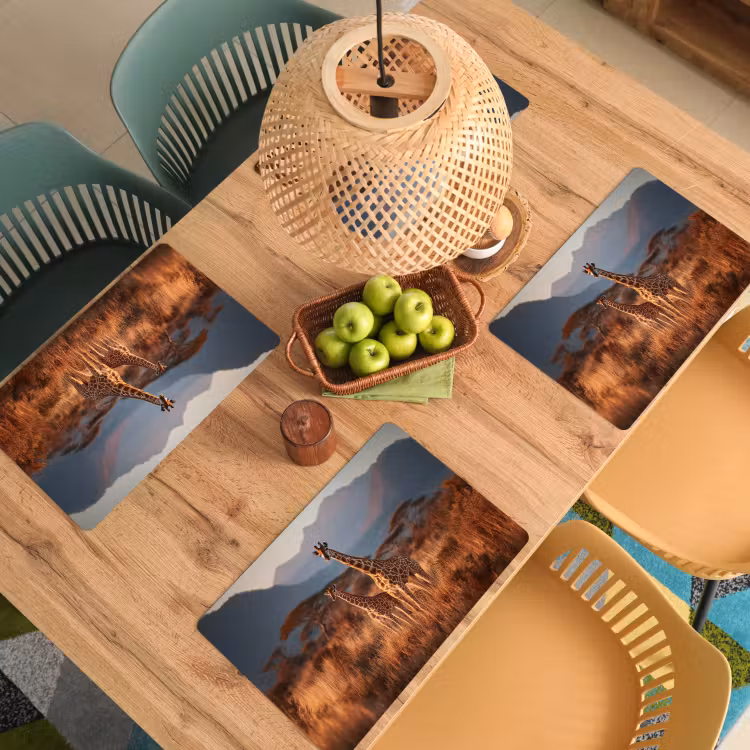 Giraffen - Hoog gras - Acaciabomen Placemat vinyl groot -zzsfeer5_Kitchenyeah-website