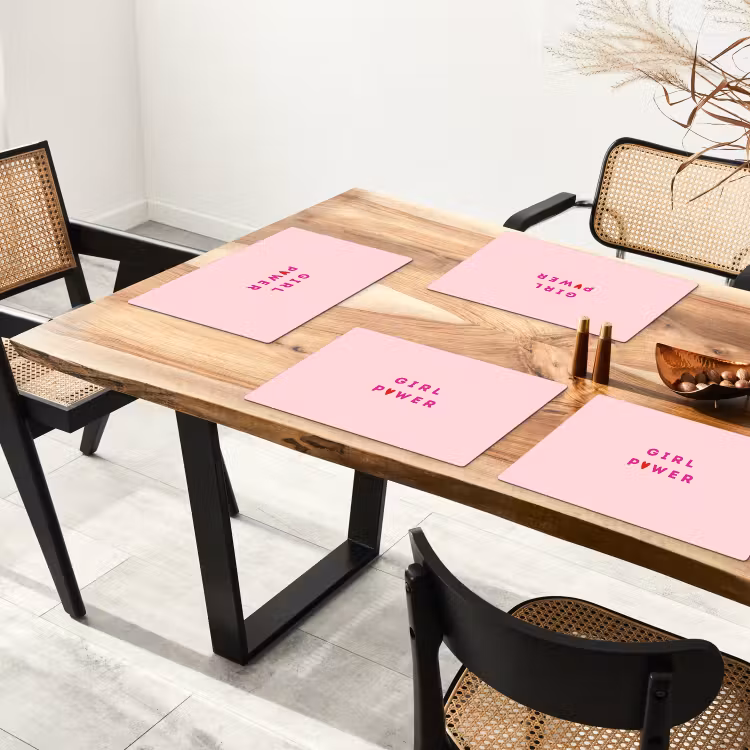 Girl power - Roze - Hartje Placemat vinyl groot -zzsfeer4_Kitchenyeah-website