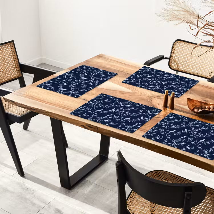 Grafisch - Bloesemtak - Blauw Placemat vinyl groot 368 -zzsfeer4_Kitchenyeah-website