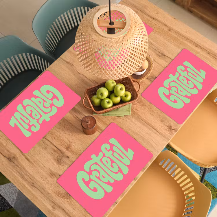 Grateful - Groen - Grafisch - Vloeiend Placemat vinyl groot -zzsfeer5_Kitchenyeah-website