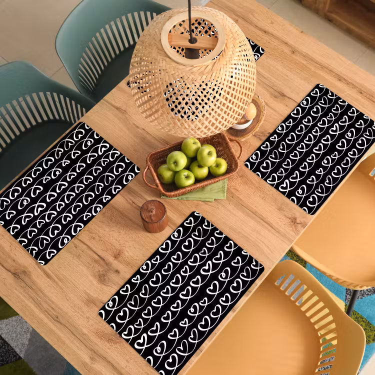 Harten - Verweven - Zwart - Wit Placemat vinyl groot 368 -zzsfeer5_Kitchenyeah-website