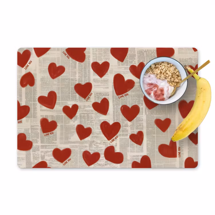 Hartjes - Krant - Loveyou Placemat vinyl groot -zzzproduct_Kitchenyeah-website