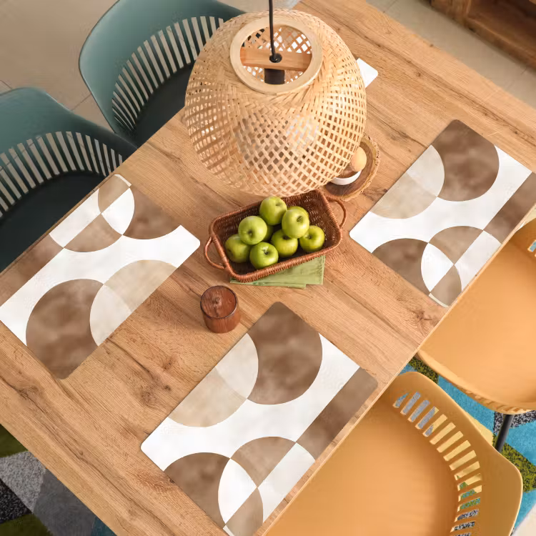 Snijdende cirkels - Overlappende vlakken Placemat vinyl groot -zzsfeer5_Kitchenyeah-website