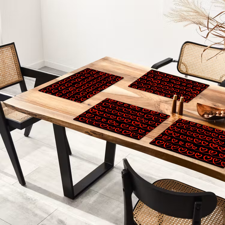 Verweven - Harten - Zwart - Rood Placemat vinyl groot 368 -zzsfeer4_Kitchenyeah-website