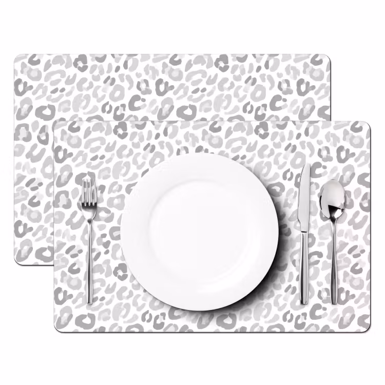 Luipaard - Motief - Grijs Placemat vinyl groot 368 -zzsfeer2_Kitchenyeah-website