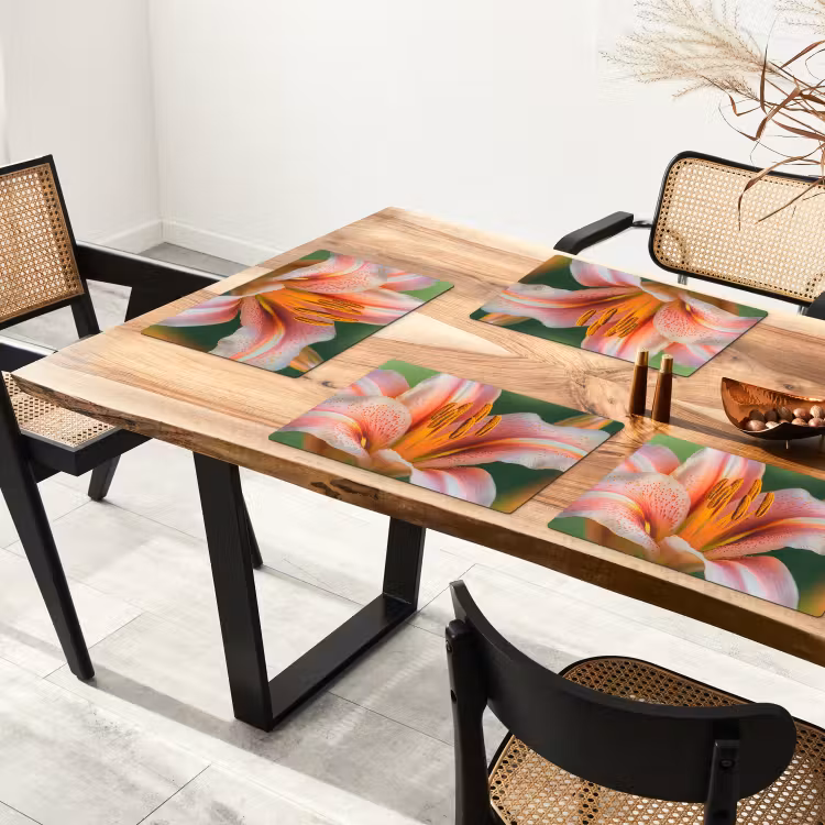 Lelie - Close up - Lichtroze Placemat vinyl groot -zzsfeer4_Kitchenyeah-website